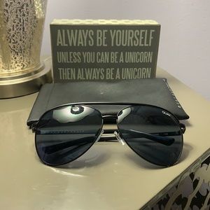 Quay Australia Black Vivienne Aviators